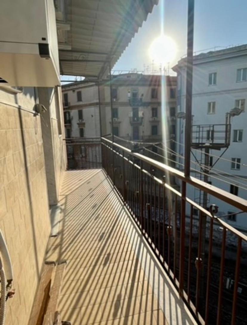 Napoli Sunny Charme Apartamento Exterior foto
